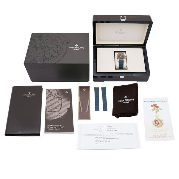 Patek Philippe Aquanaut 5269R-001